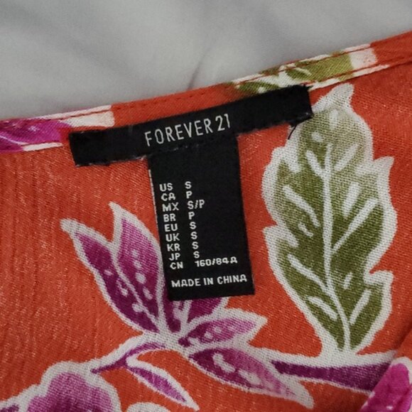 Hawaiian Floral Resprtwear Orange Button Down Semi Crop Top - Picture 6 of 6